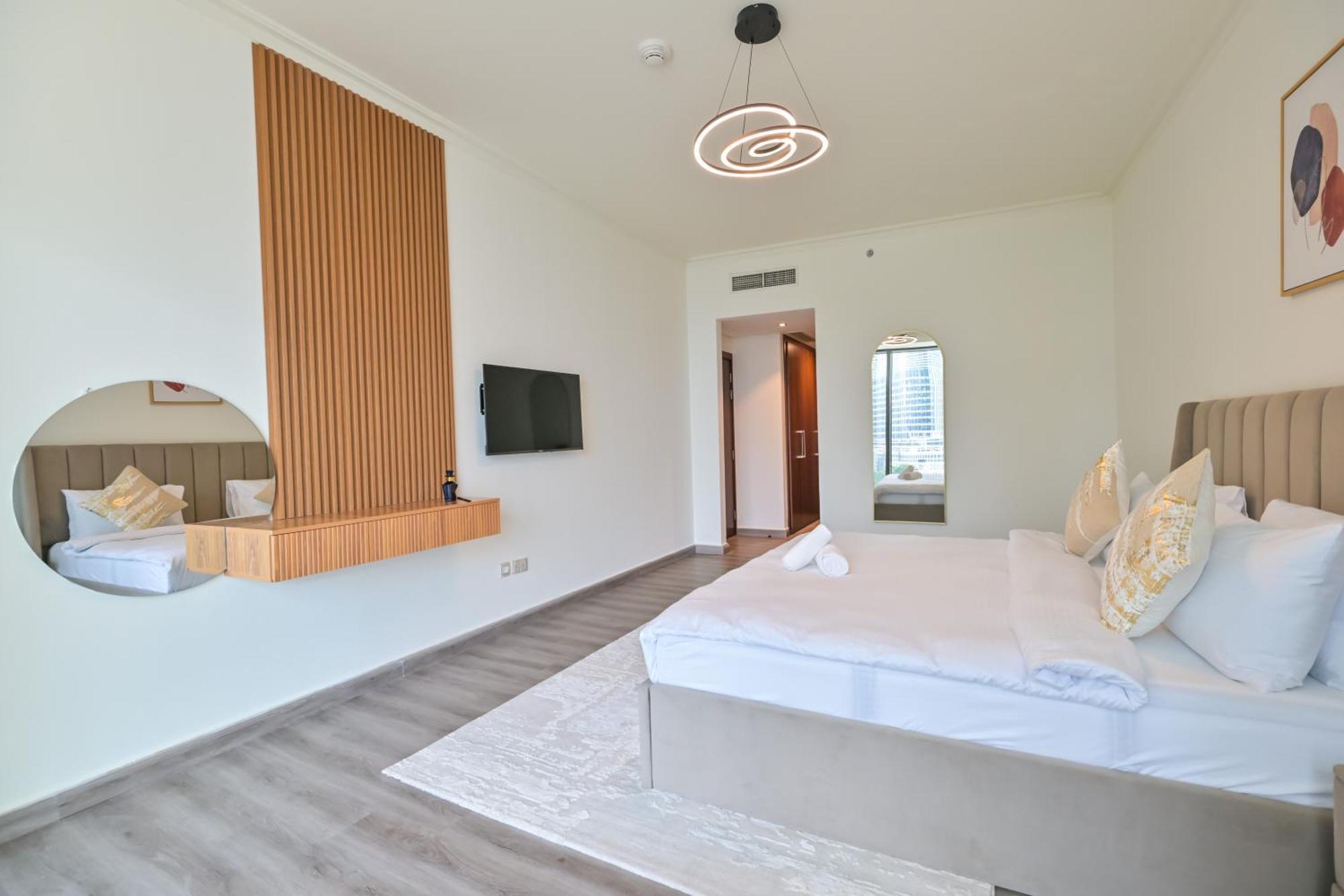 Burj Vista 2br Luxurious With Direct Access To Mall *