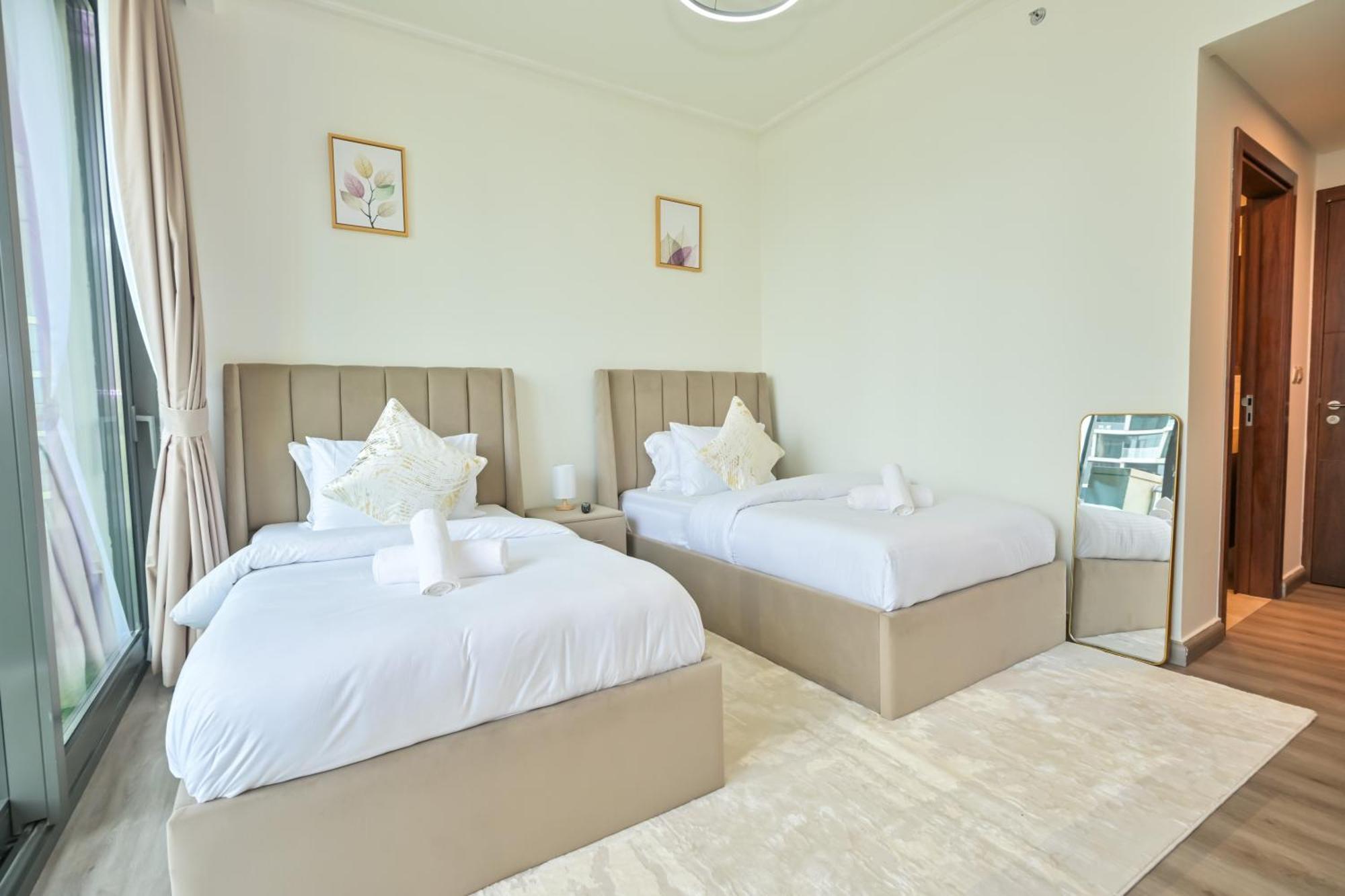 Burj Vista 2br Luxurious With Direct Access To Mall * Dubai
