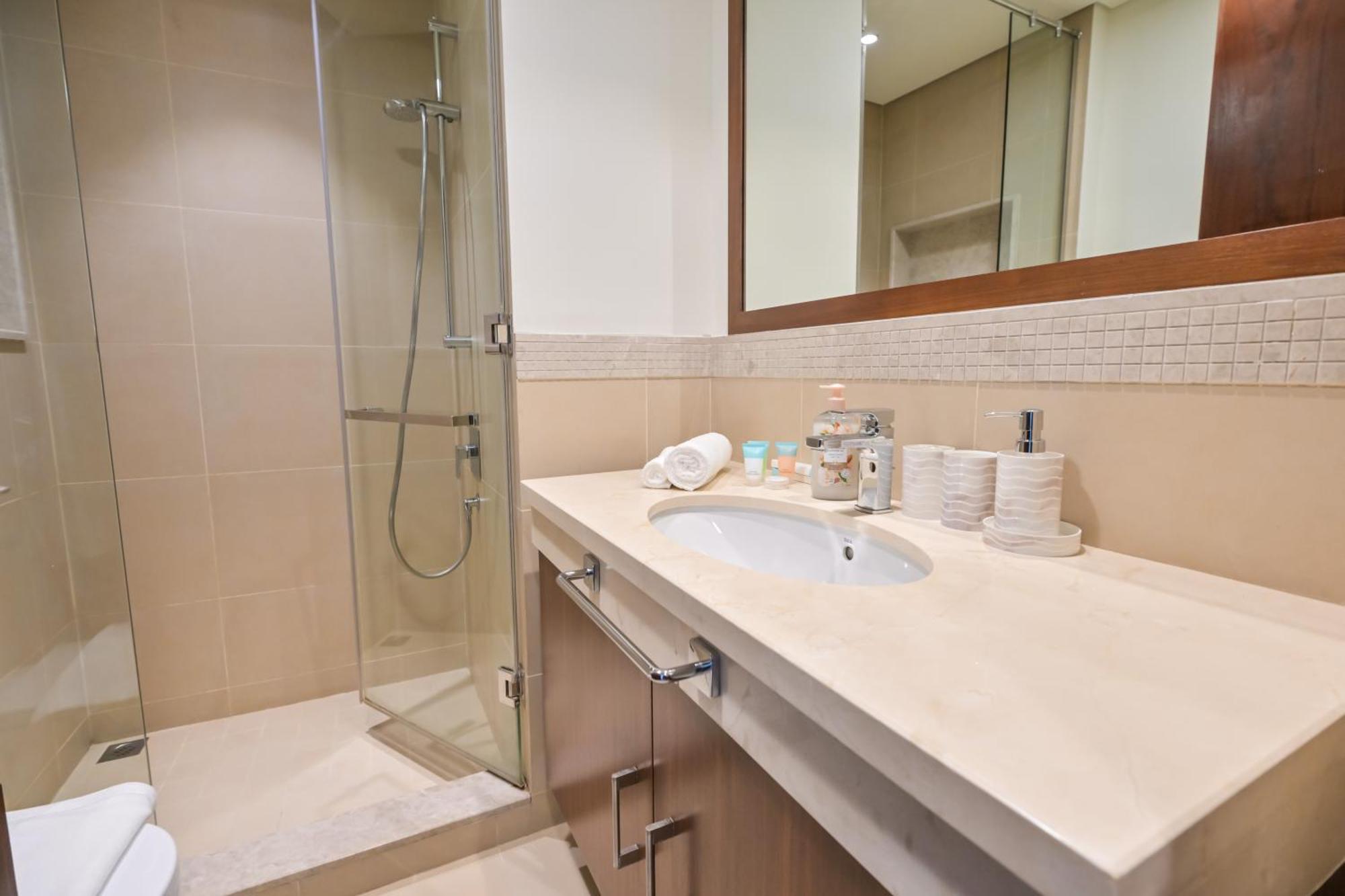 Burj Vista 2br Luxurious With Direct Access To Mall Appartement