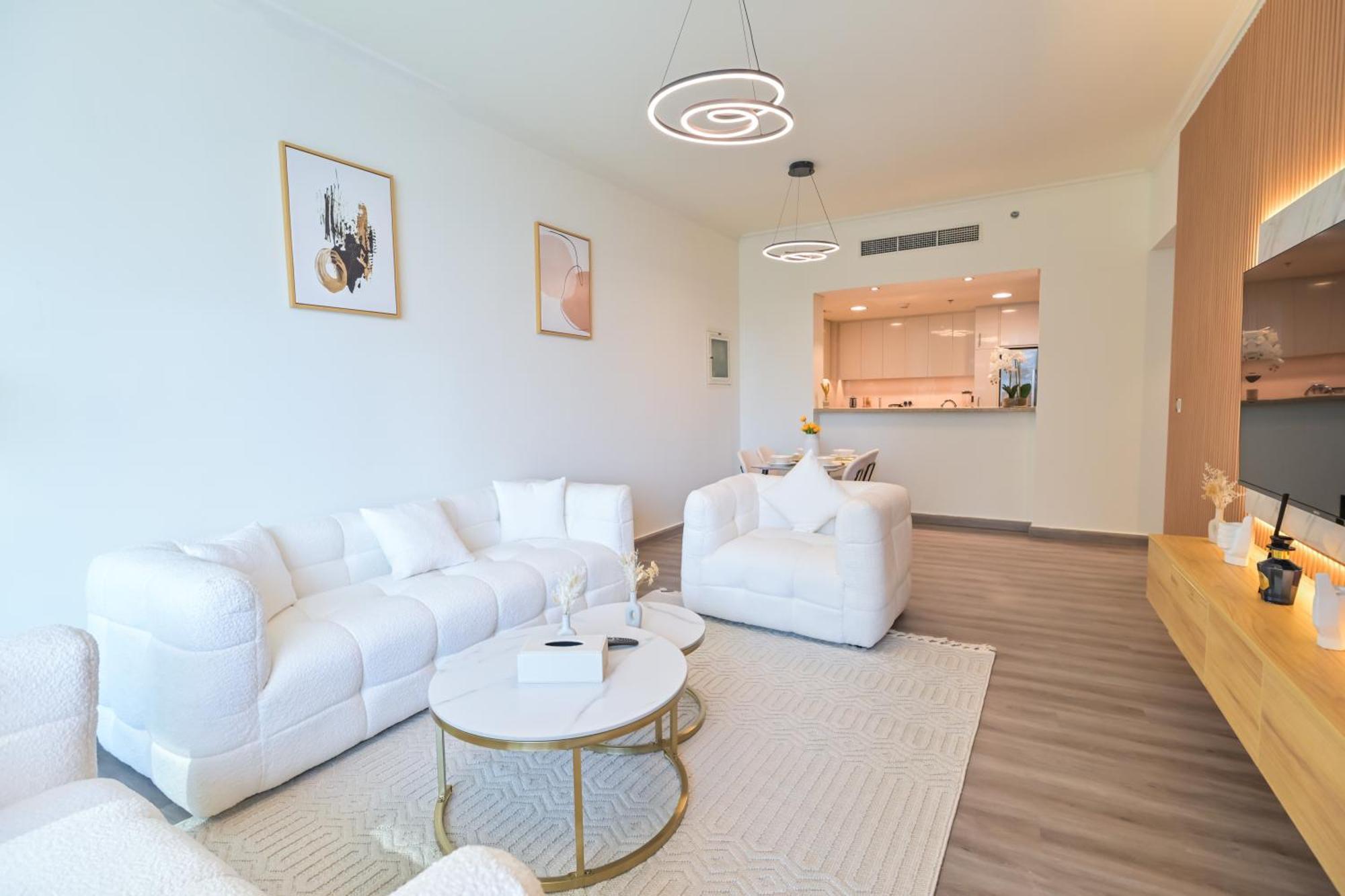 Burj Vista 2br Luxurious With Direct Access To Mall *