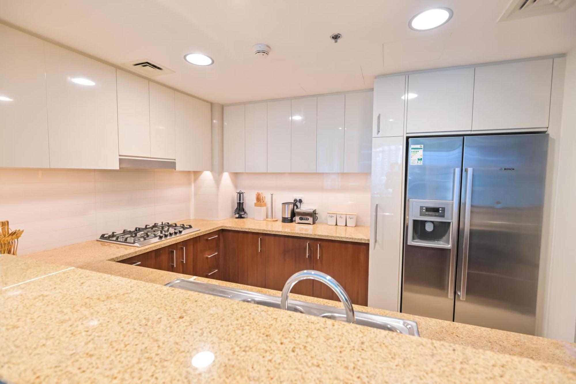 Burj Vista 2br Luxurious With Direct Access To Mall * Dubai