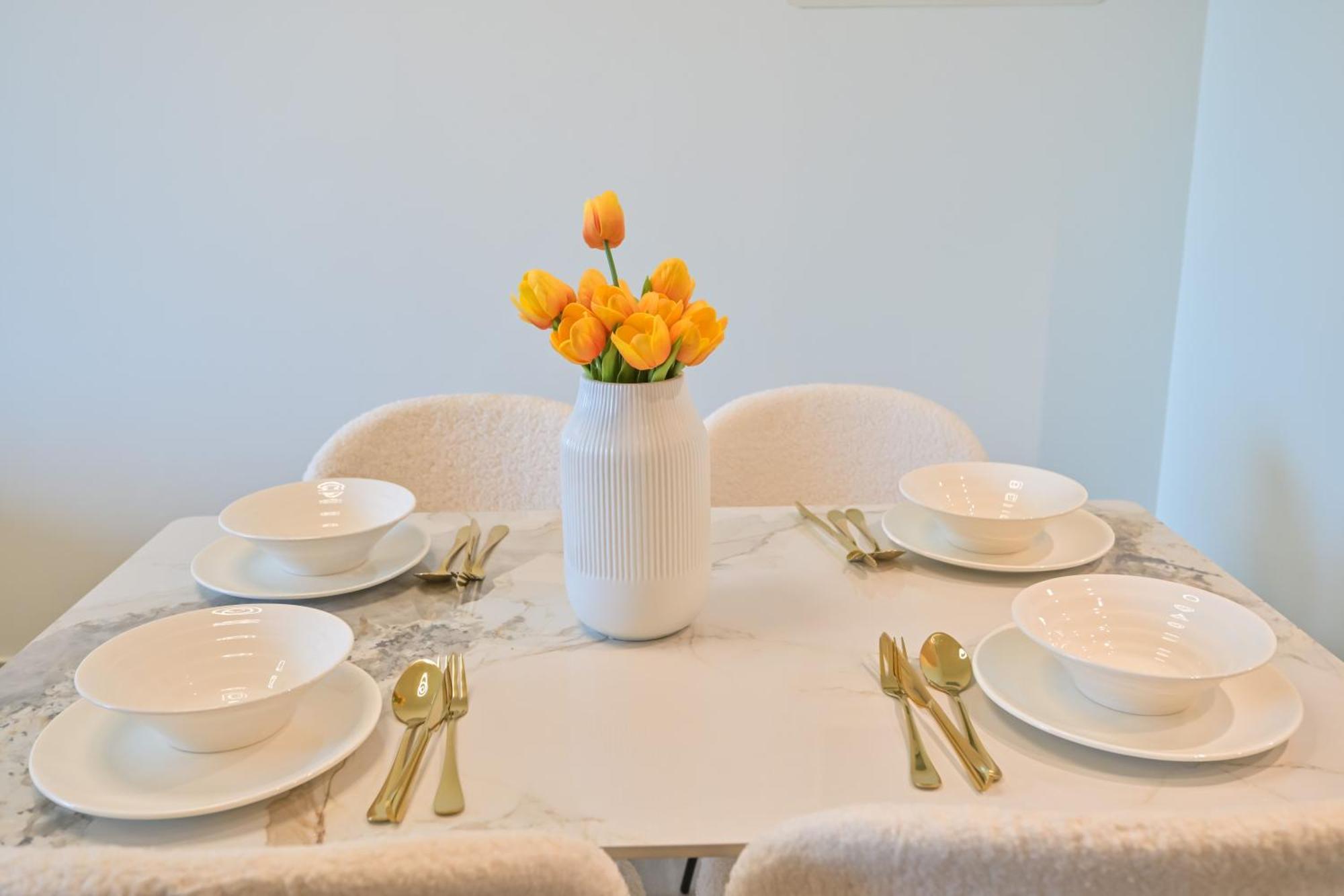 Burj Vista 2br Luxurious With Direct Access To Mall अपार्टमेंट Dubai