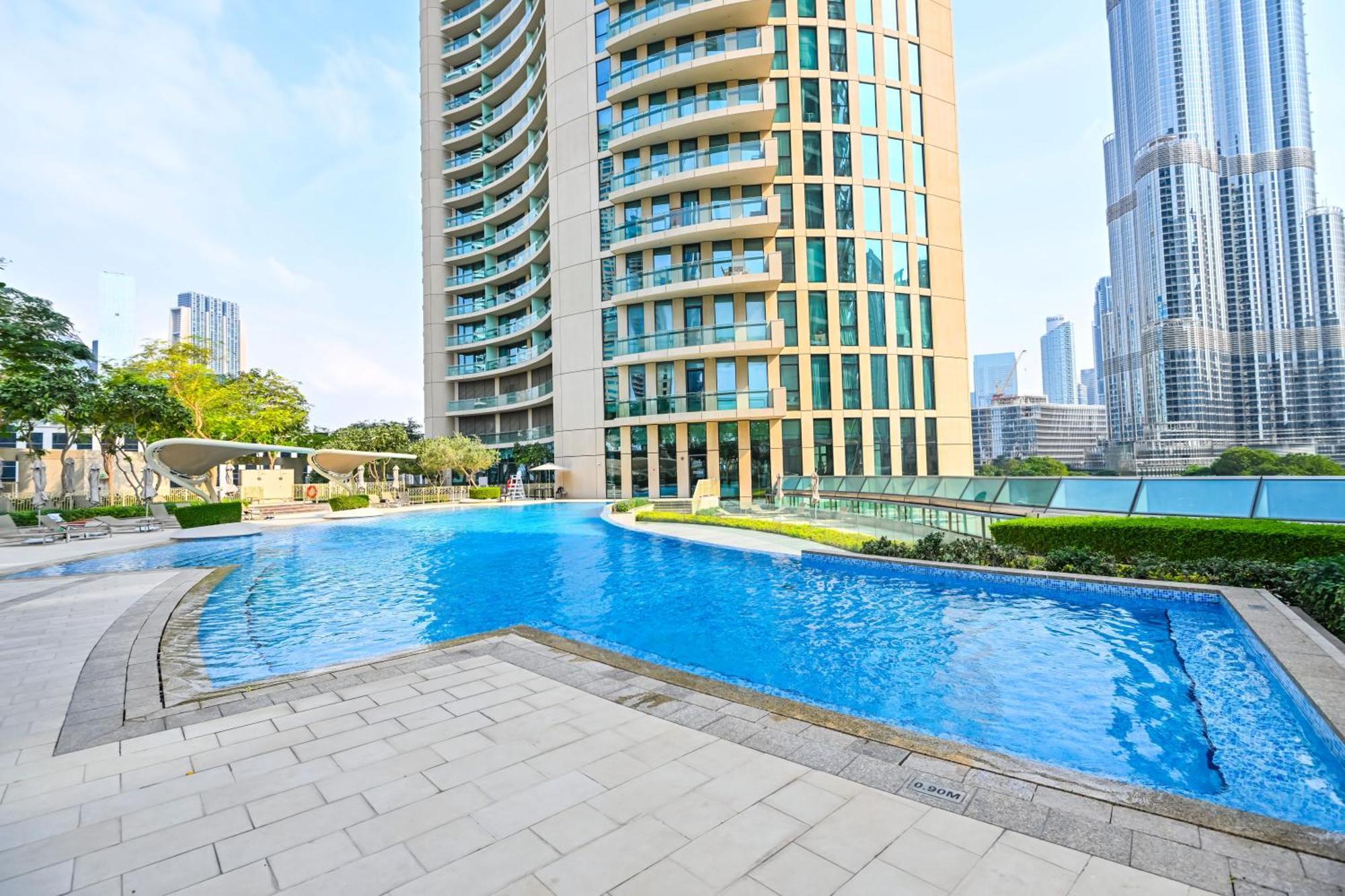 Burj Vista 2br Luxurious With Direct Access To Mall अपार्टमेंट