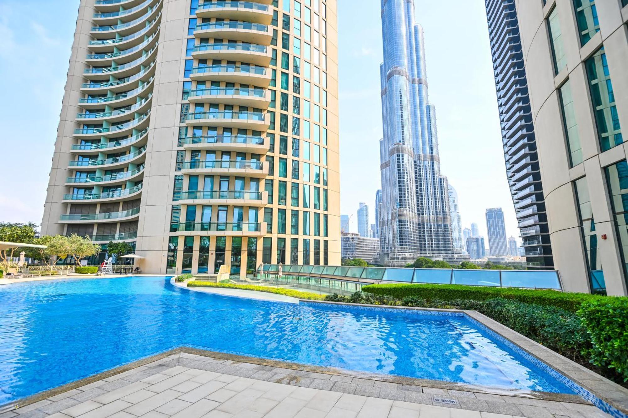 Burj Vista 2br Luxurious With Direct Access To Mall अपार्टमेंट *